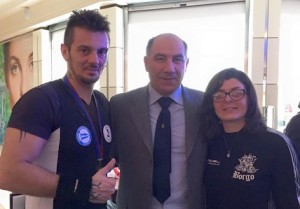 Jonata Bulfon e Giulia Volpi con il presidente GiuseppeAbbagbnale